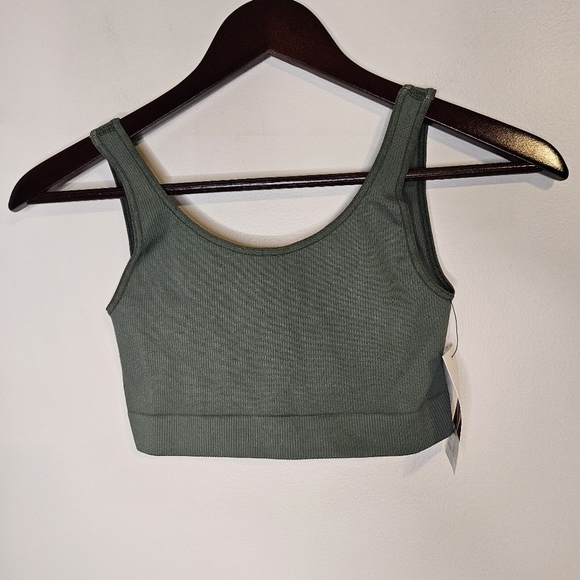 Capezio Other - CAPEZIO Safari Green Seamless Ribbed Bra Top Medium/Large Dance Activewear NWT